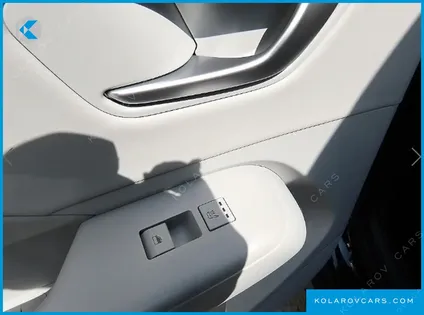 HYUNDAI KONA GASOLINE 2.0 2WD