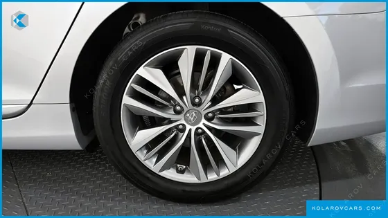 HYUNDAI GRANDEUR HG240 MODERN COLLECTION
