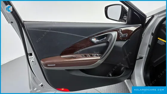 HYUNDAI GRANDEUR HG240 MODERN COLLECTION
