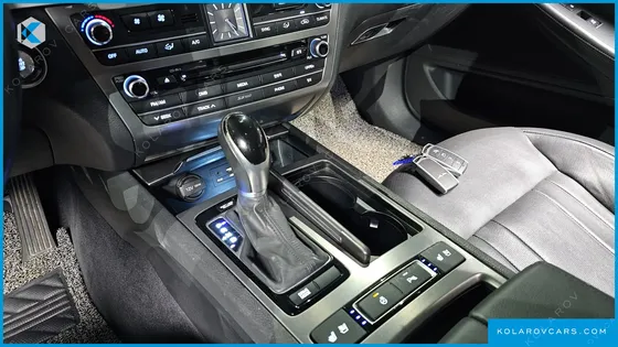 HYUNDAI GENESIS G330 MODERN AWD