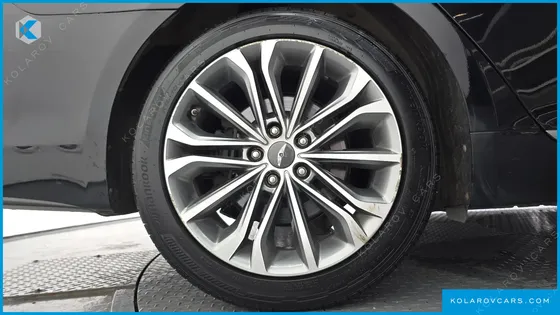 HYUNDAI GENESIS G330 PREMIUM AWD