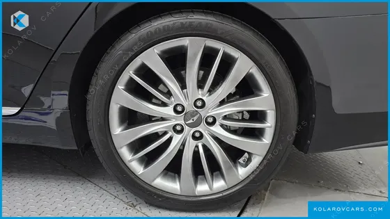 HYUNDAI GENESIS G330 PREMIUM AWD
