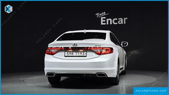 HYUNDAI GRANDEUR HG240 MODERN