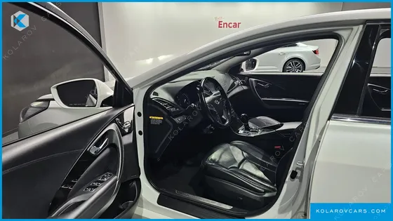 HYUNDAI GRANDEUR HG240 MODERN