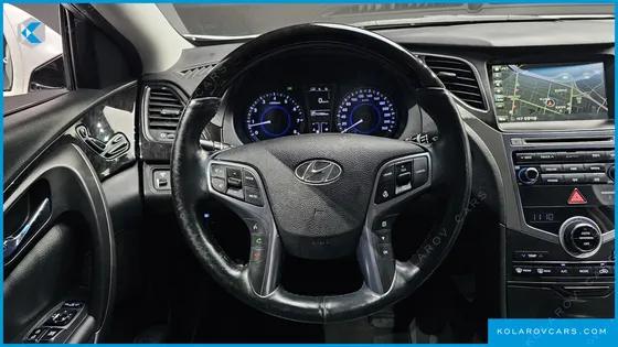 HYUNDAI GRANDEUR HG240 MODERN