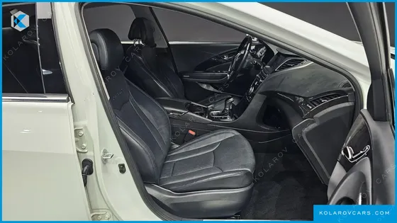 HYUNDAI GRANDEUR HG240 MODERN