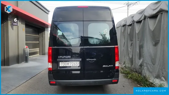 HYUNDAI SOLATI 16-SEATER