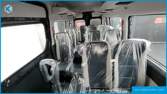 HYUNDAI SOLATI 16-SEATER