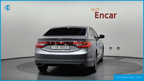HYUNDAI GRANDEUR HG240 MODERN