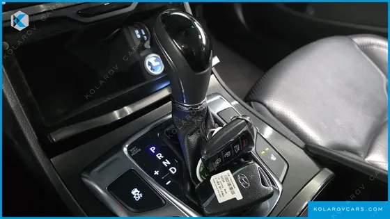 HYUNDAI GRANDEUR HG240 MODERN