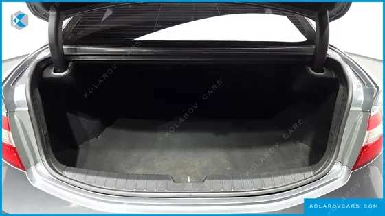 HYUNDAI GRANDEUR HG240 MODERN