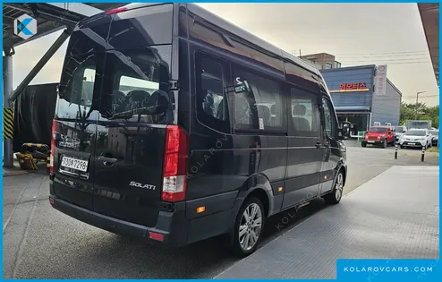 HYUNDAI SOLATI 16-SEATER