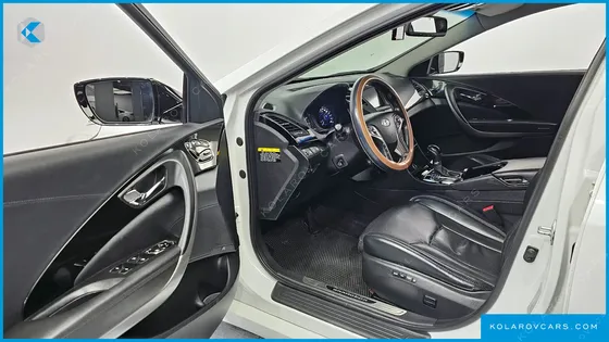 HYUNDAI GRANDEUR HG330 CELEBRITY