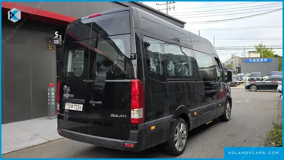 HYUNDAI SOLATI 16-SEATER
