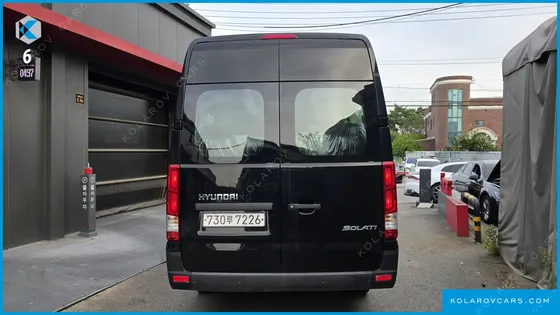 HYUNDAI SOLATI 16-SEATER