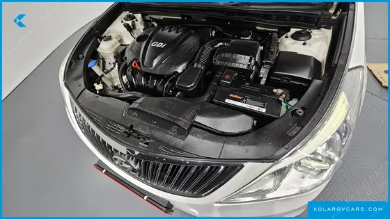 HYUNDAI GRANDEUR HG240 MODERN
