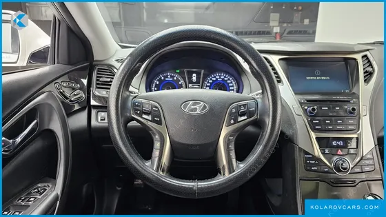 HYUNDAI GRANDEUR HG240 MODERN