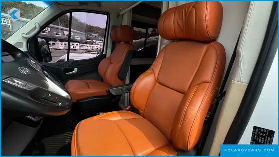 HYUNDAI SOLATI 15-SEATER