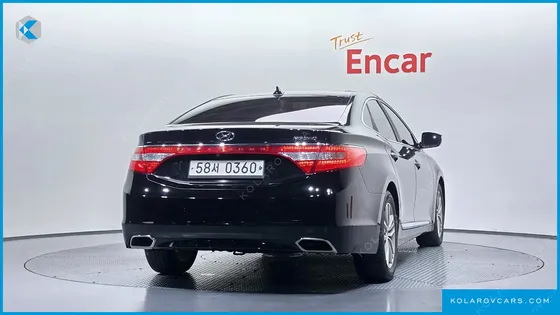 HYUNDAI GRANDEUR HG240 MODERN COLLECTION