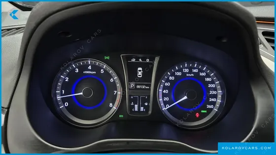 HYUNDAI GRANDEUR HG240 MODERN COLLECTION