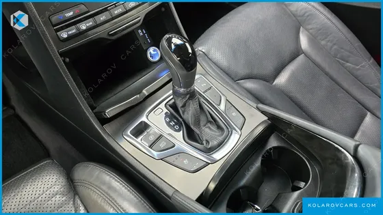 HYUNDAI GRANDEUR HG240 MODERN COLLECTION
