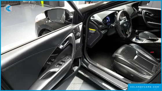 HYUNDAI GRANDEUR HG240 MODERN