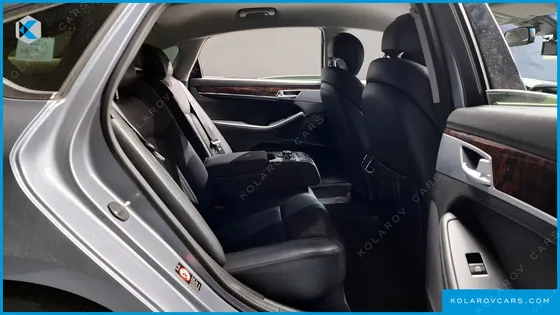 HYUNDAI GENESIS G330 MODERN AWD