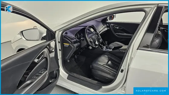 HYUNDAI GRANDEUR HG220 DIESEL MODERN