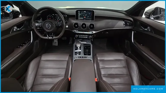 KIA STINGER 3.3 TURBO 2WD