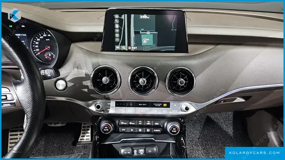 KIA STINGER 2.2 DIESEL 2WD