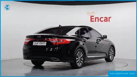 HYUNDAI GRANDEUR HG240 LUXURY