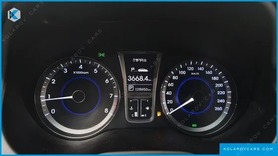 HYUNDAI GRANDEUR HG240 LUXURY