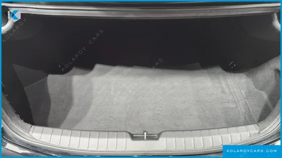 HYUNDAI GRANDEUR HG240 LUXURY
