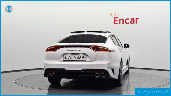 KIA STINGER 2.0 TURBO 2WD