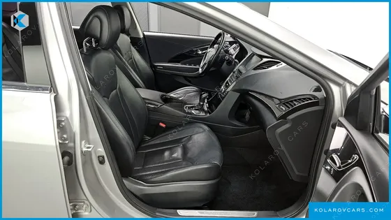 HYUNDAI GRANDEUR HG300 PREMIUM