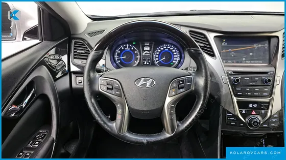 HYUNDAI GRANDEUR HG300 PREMIUM