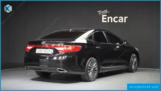 HYUNDAI GRANDEUR HG240 MODERN