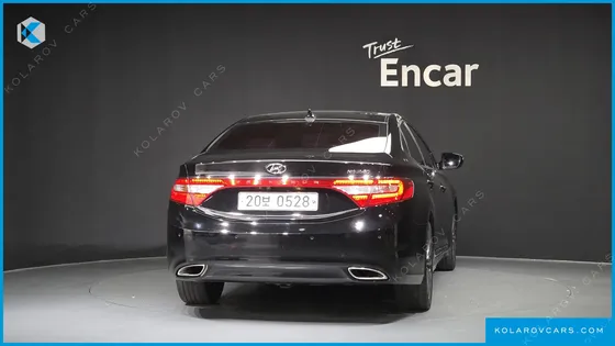 HYUNDAI GRANDEUR HG240 MODERN