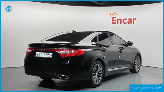 HYUNDAI GRANDEUR HG300 PREMIUM