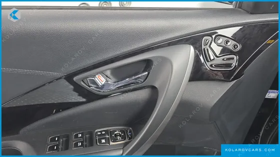 HYUNDAI GRANDEUR HG300 PREMIUM