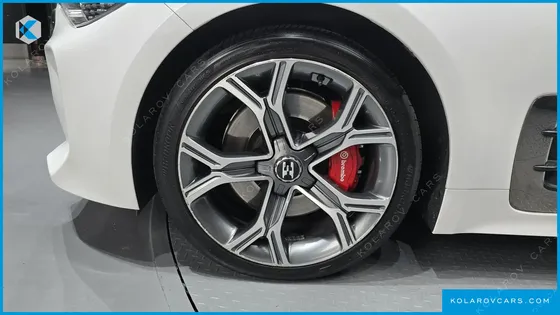 KIA STINGER 2.0 TURBO 2WD