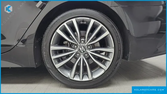 KIA STINGER 2.0 TURBO 2WD