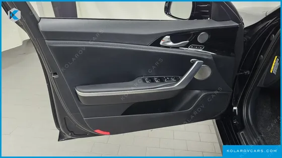 KIA STINGER 2.0 TURBO 2WD