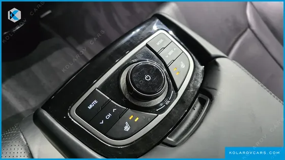 HYUNDAI GRANDEUR HG240 MODERN