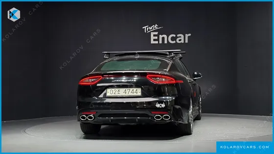 KIA STINGER 2.0 TURBO 2WD