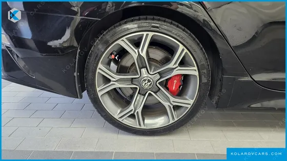 KIA STINGER 2.0 TURBO 2WD