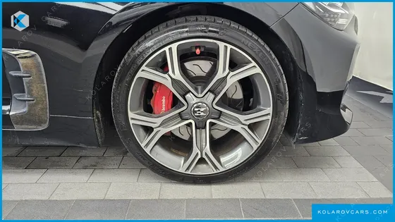 KIA STINGER 2.0 TURBO 2WD