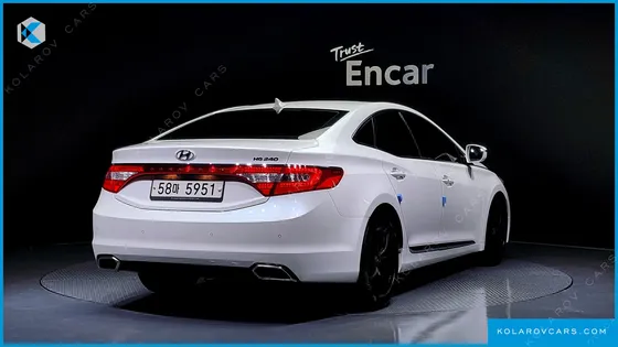 HYUNDAI GRANDEUR HG240 MODERN