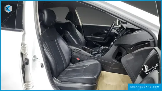 HYUNDAI GRANDEUR HG240 MODERN