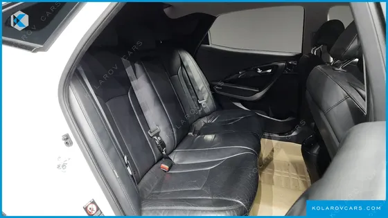 HYUNDAI GRANDEUR HG240 MODERN